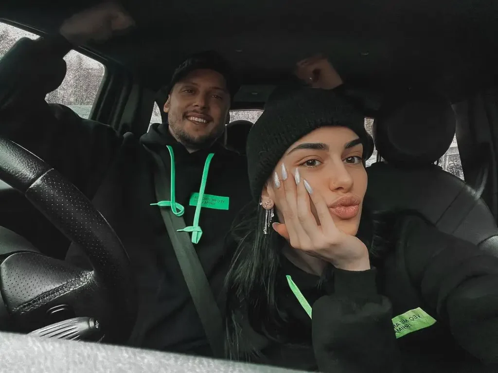 Argjira dhe Graciano do të bëhen prindër për herë të parë? Flet moderatorja